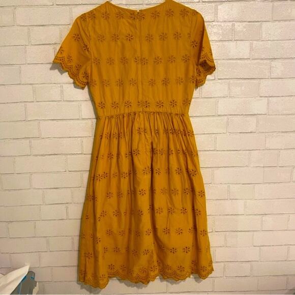 Madewell $150 2023 Scalloped Eyelet Midi Dress sz 0 Sold Out - Picture 15 of 16